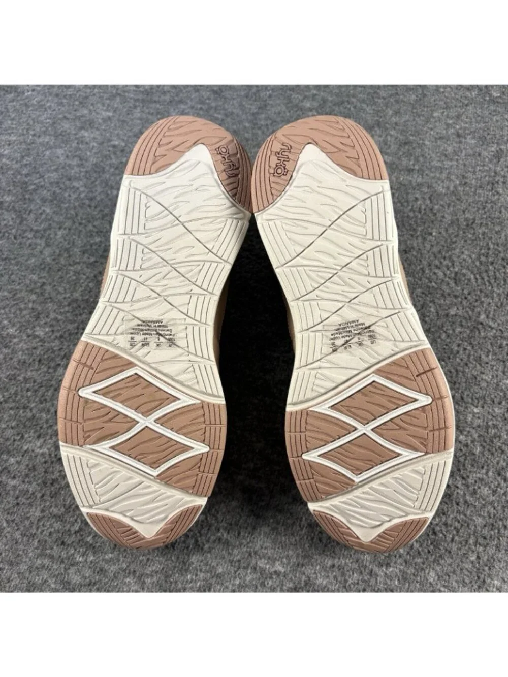 Ryka Amanda Women’s US 10W Wide Tan Mid Top Hiking Boots Comfort New Without Box